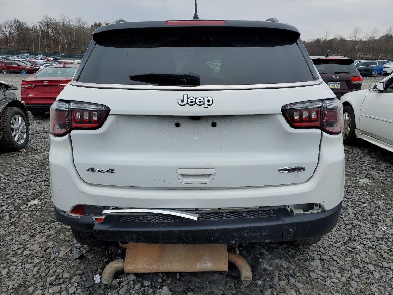 2024 Jeep Compass Latitude - zdjęcie 6