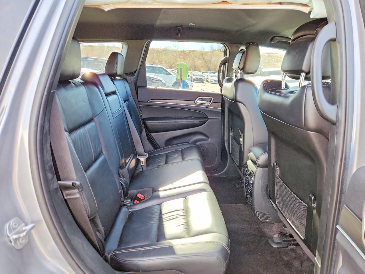 2016 Jeep Grand Cherokee Limited - zdjęcie 11