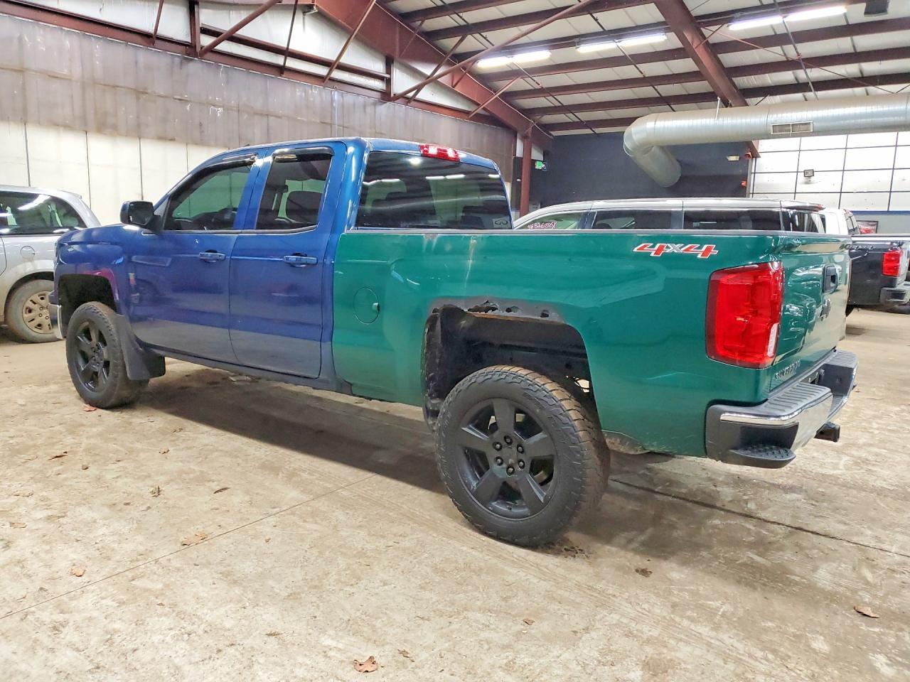 2015 Chevrolet Silverado K1500 Lt - zdjęcie 2