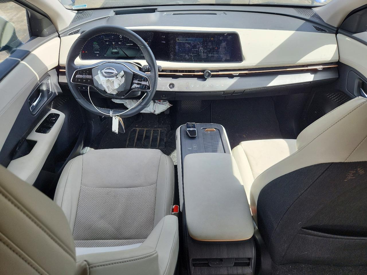 2025 Nissan Ariya Engage+ E-4Orce - zdjęcie 8