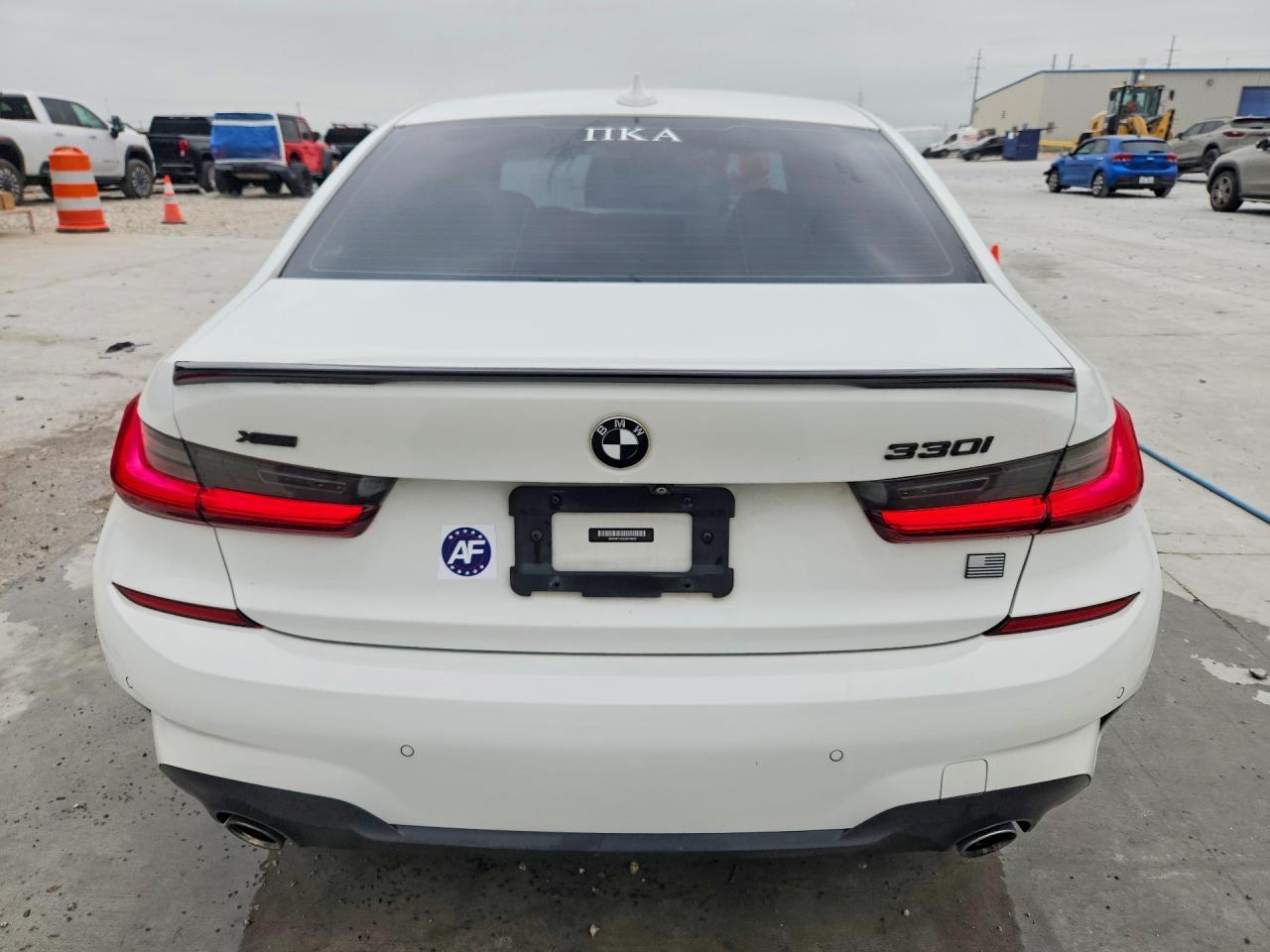 2020 BMW 330Xi - zdjęcie 6