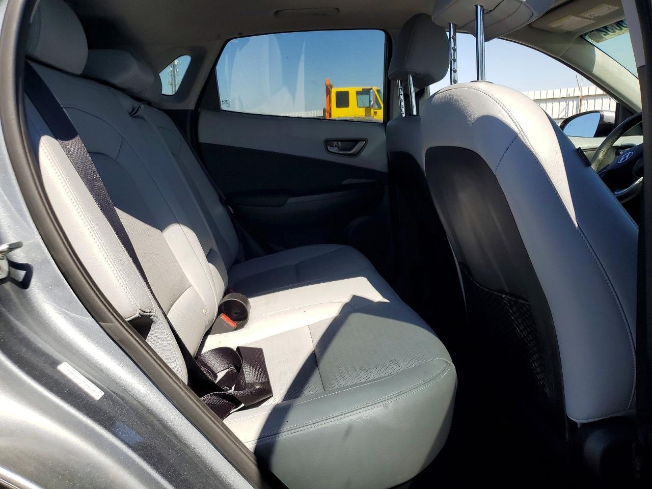 2021 Hyundai Kona Limited - zdjęcie 11