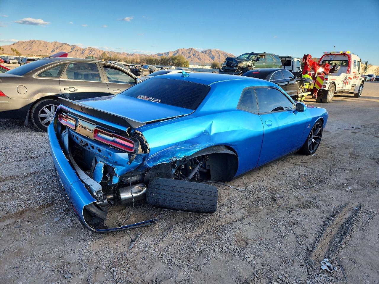 2016 Dodge Challenger R - zdjęcie 3
