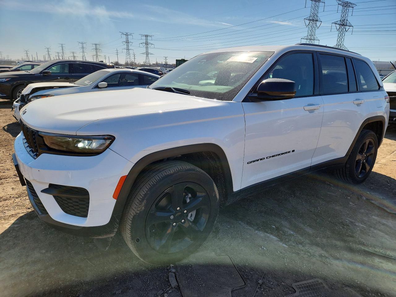 2023 Jeep Grand Cherokee Laredo - zdjęcie główne