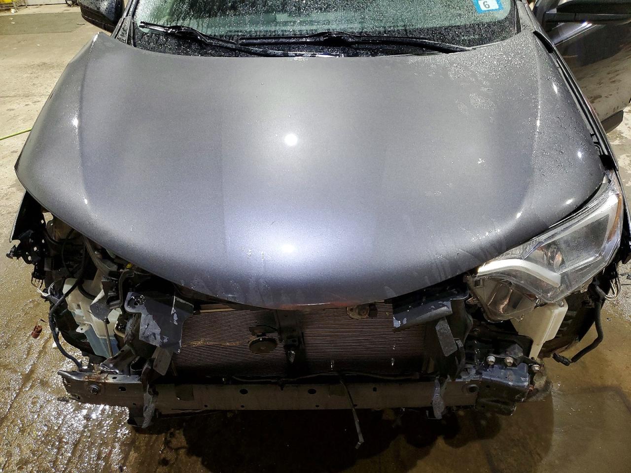 2016 Toyota Rav4 Le - zdjęcie 12