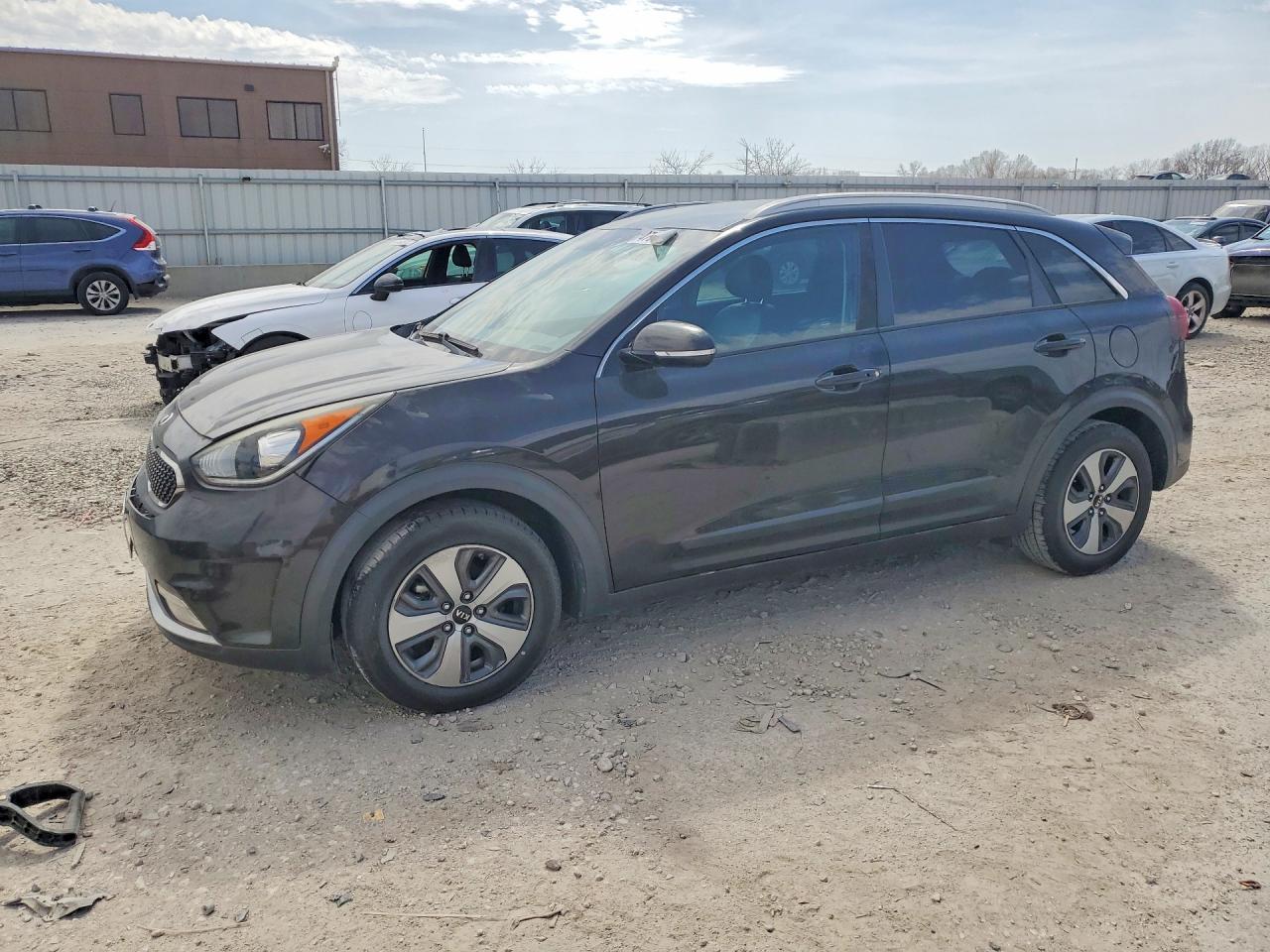 2017 Kia Niro Ex - zdjęcie główne