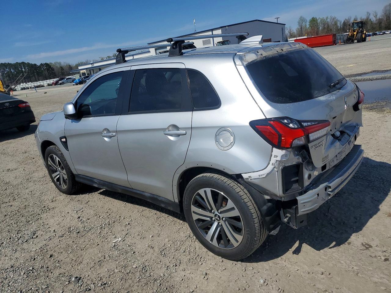 2021 Mitsubishi Outlander Sport Es - zdjęcie 2