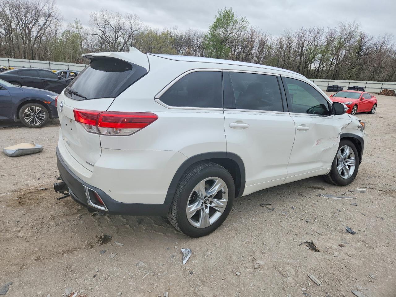 2017 Toyota Highlander Limited - zdjęcie 3