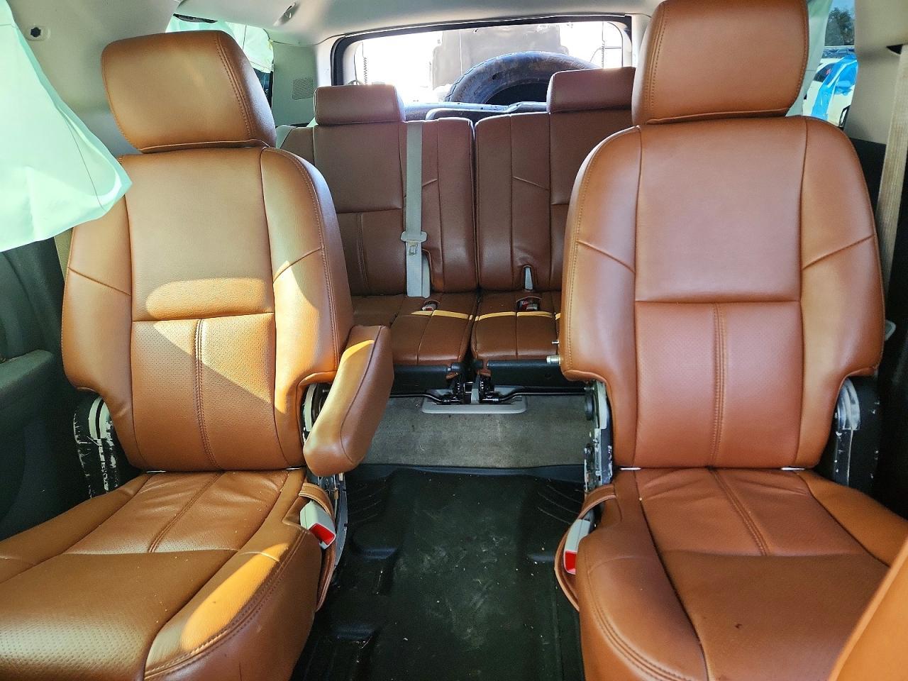 2013 Chevrolet Suburban K1500 Ltz - zdjęcie 10