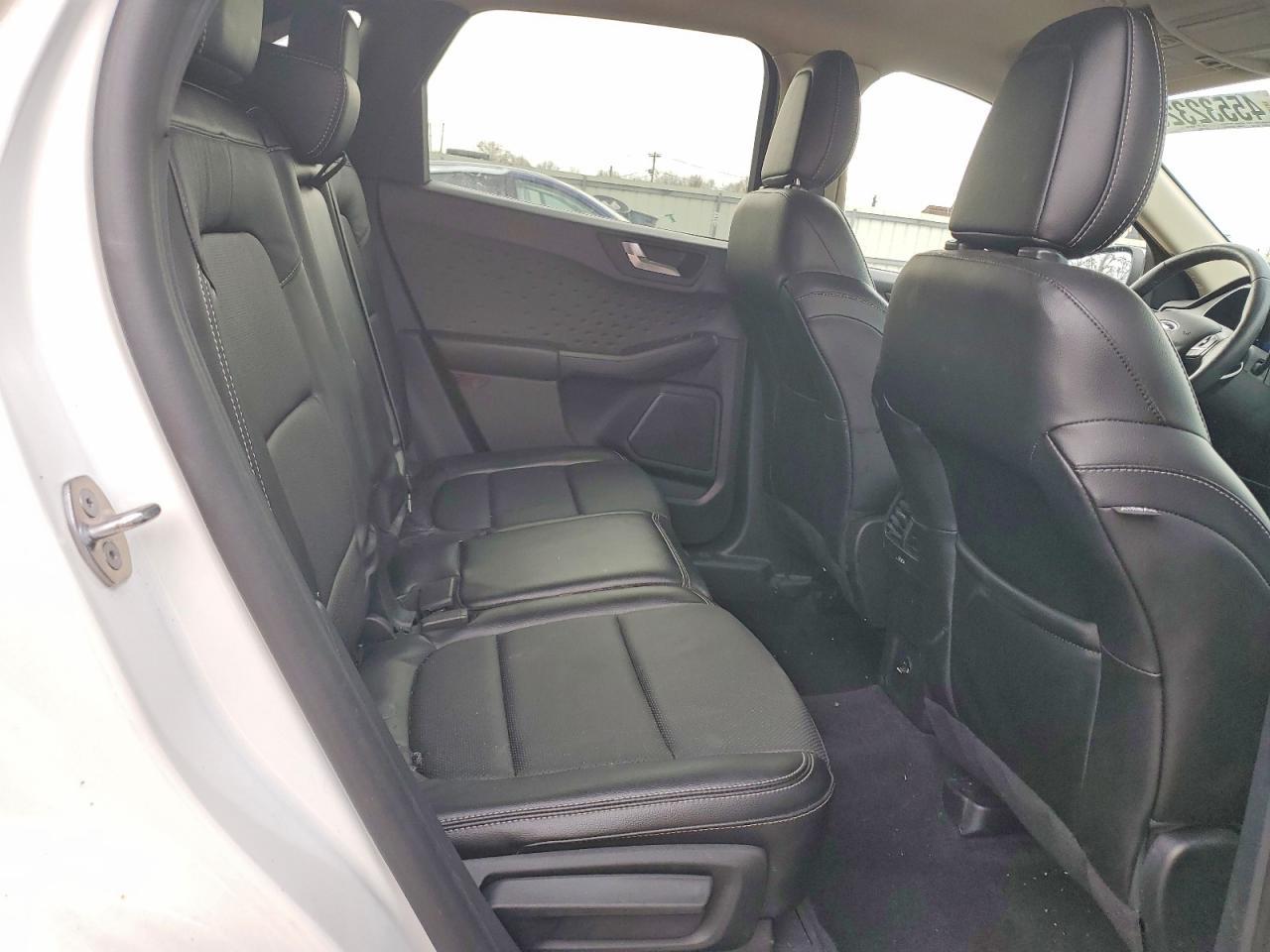 2020 Ford Escape Titanium - zdjęcie 11