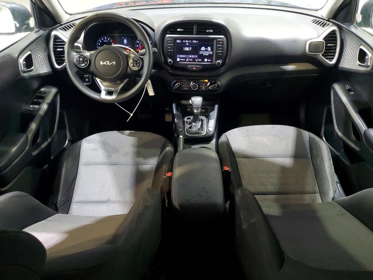 2022 Kia Soul Lx - zdjęcie 8