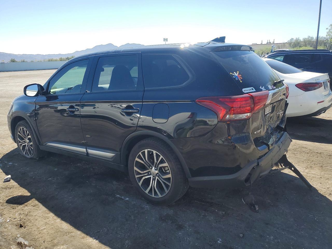2017 Mitsubishi Outlander Se - zdjęcie 2