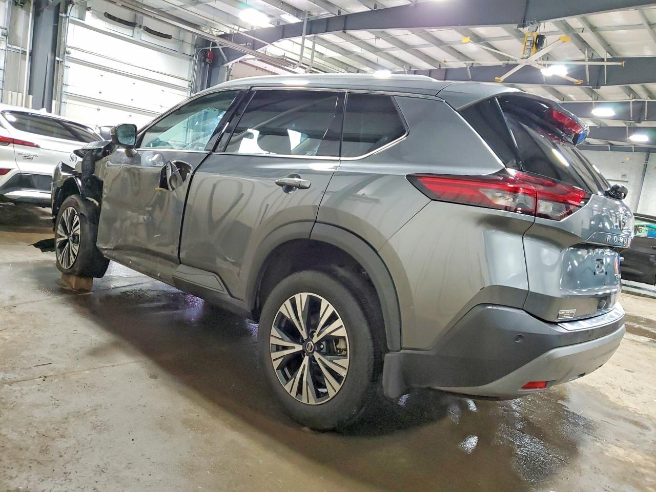 2021 Nissan Rogue Sv - zdjęcie 2