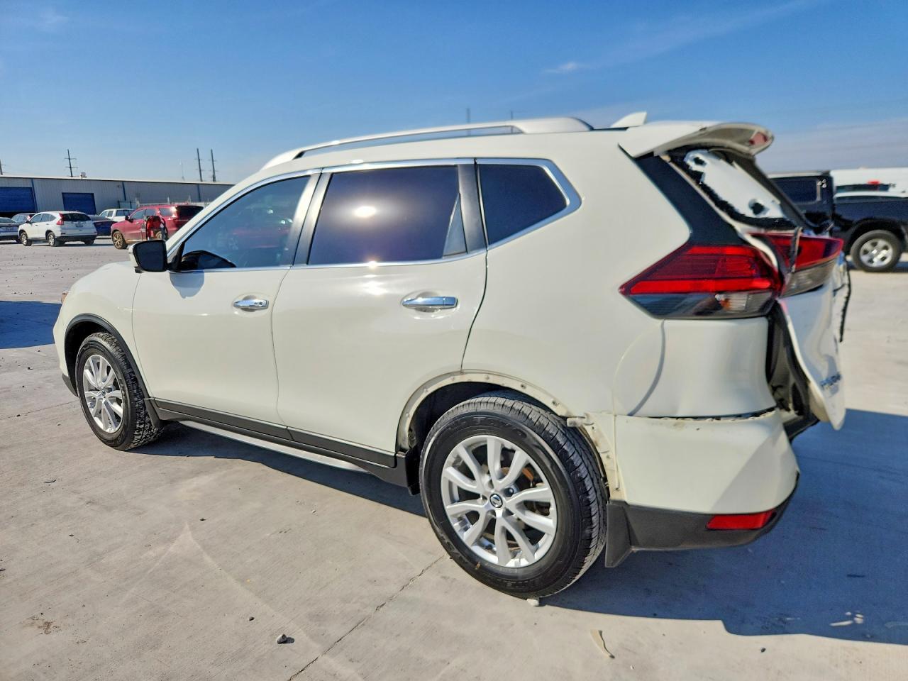 2017 Nissan Rogue Sv - zdjęcie 2