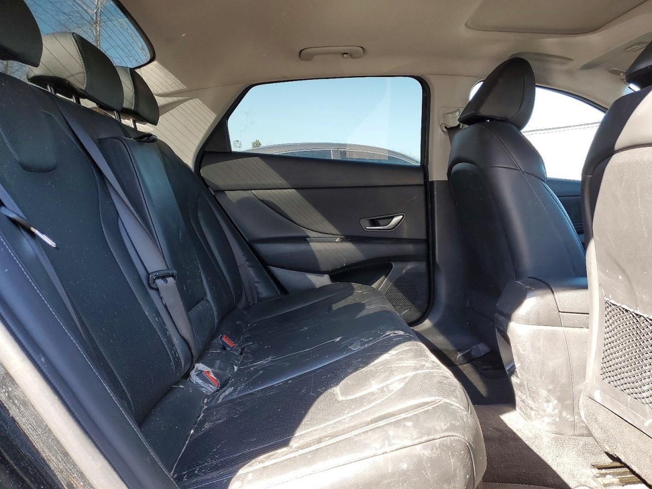 2024 Hyundai Elantra Hybrid Limited - zdjęcie 10