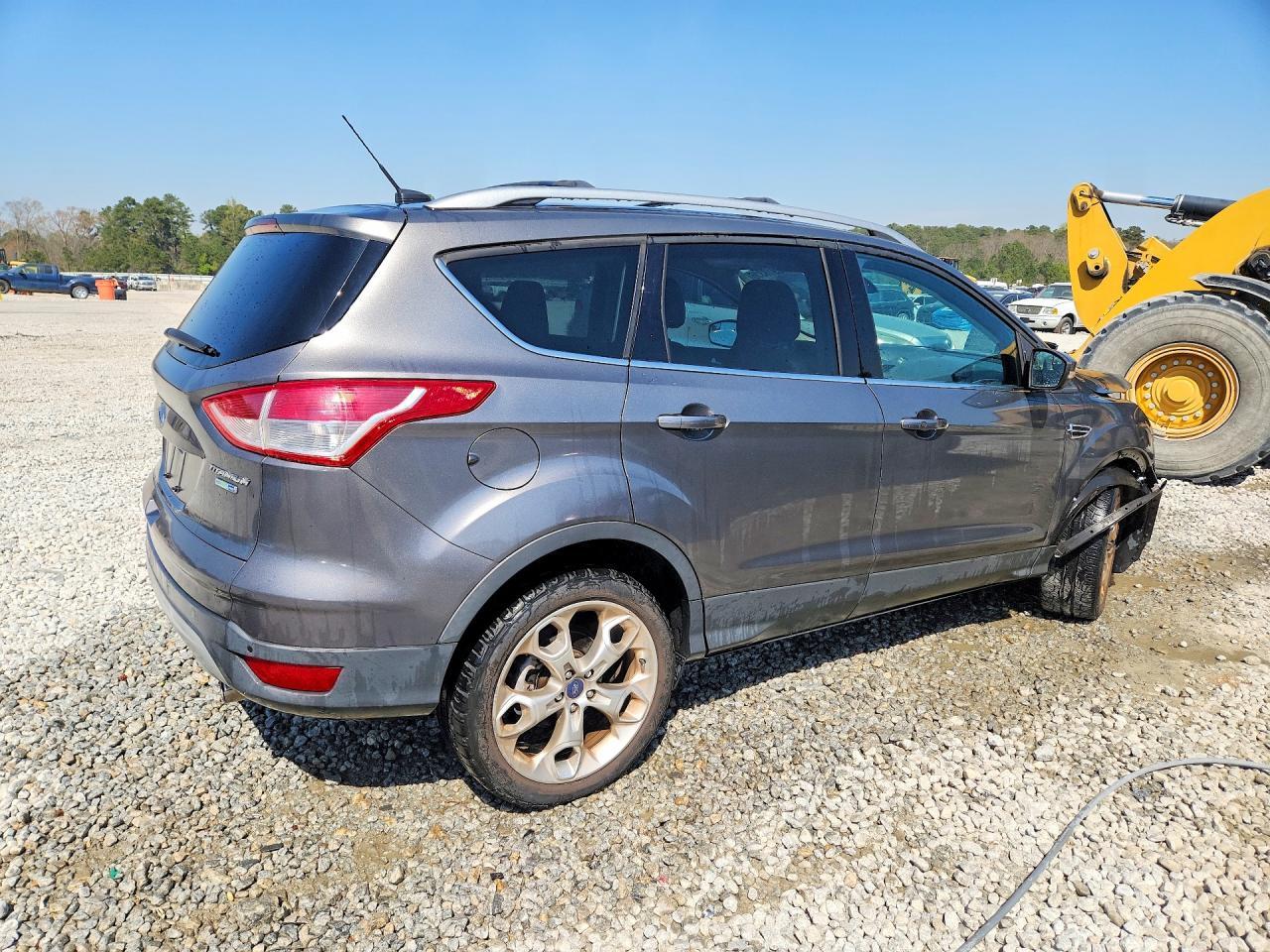 2013 Ford Escape Titanium - zdjęcie 3