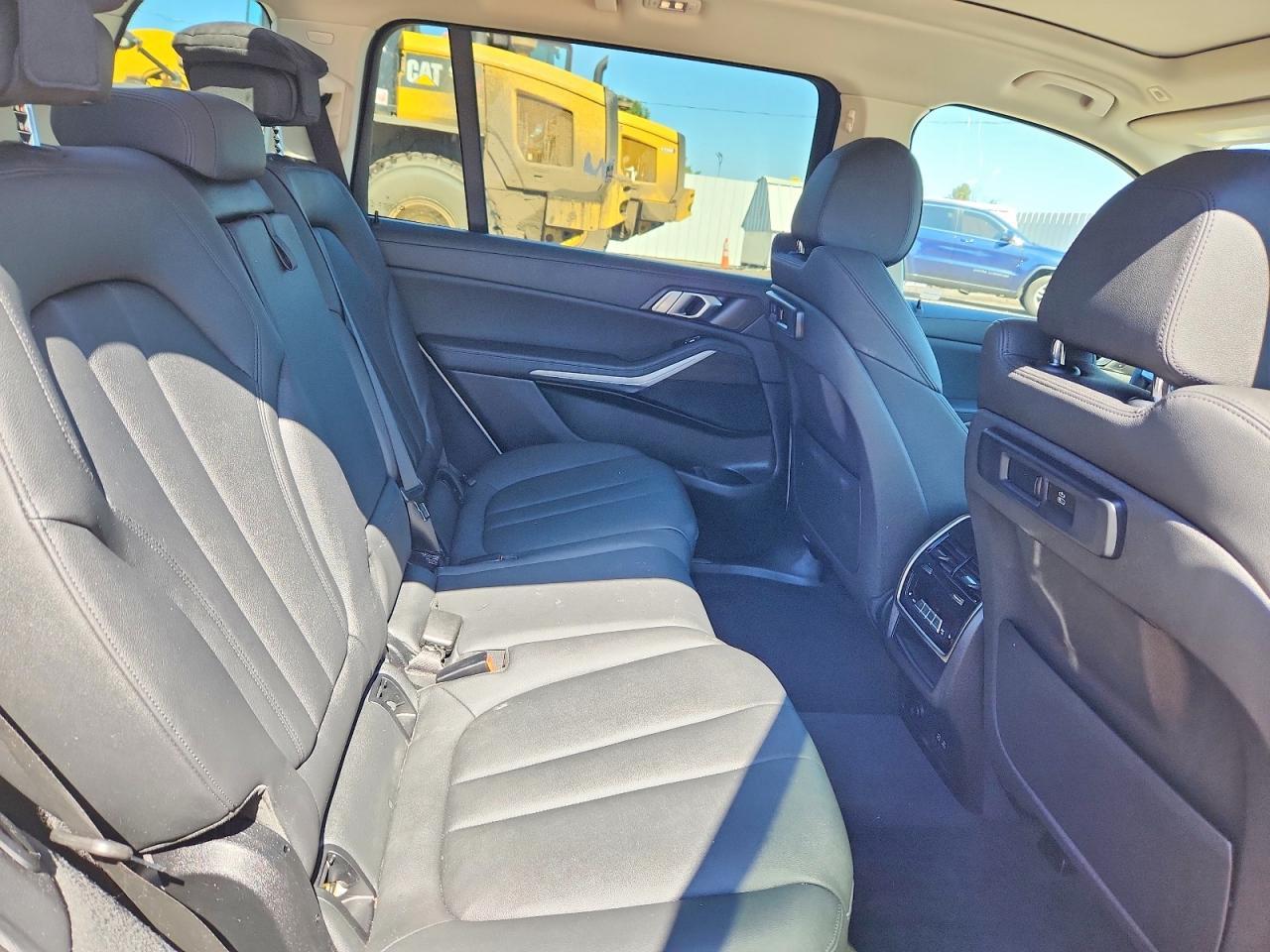 2020 BMW X7 xDrive40I - zdjęcie 11