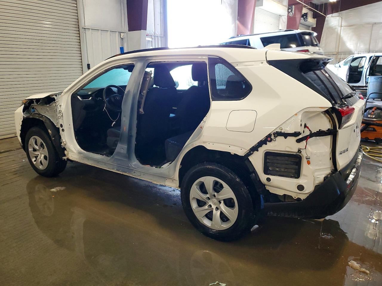 2019 Toyota Rav4 Le - zdjęcie 2