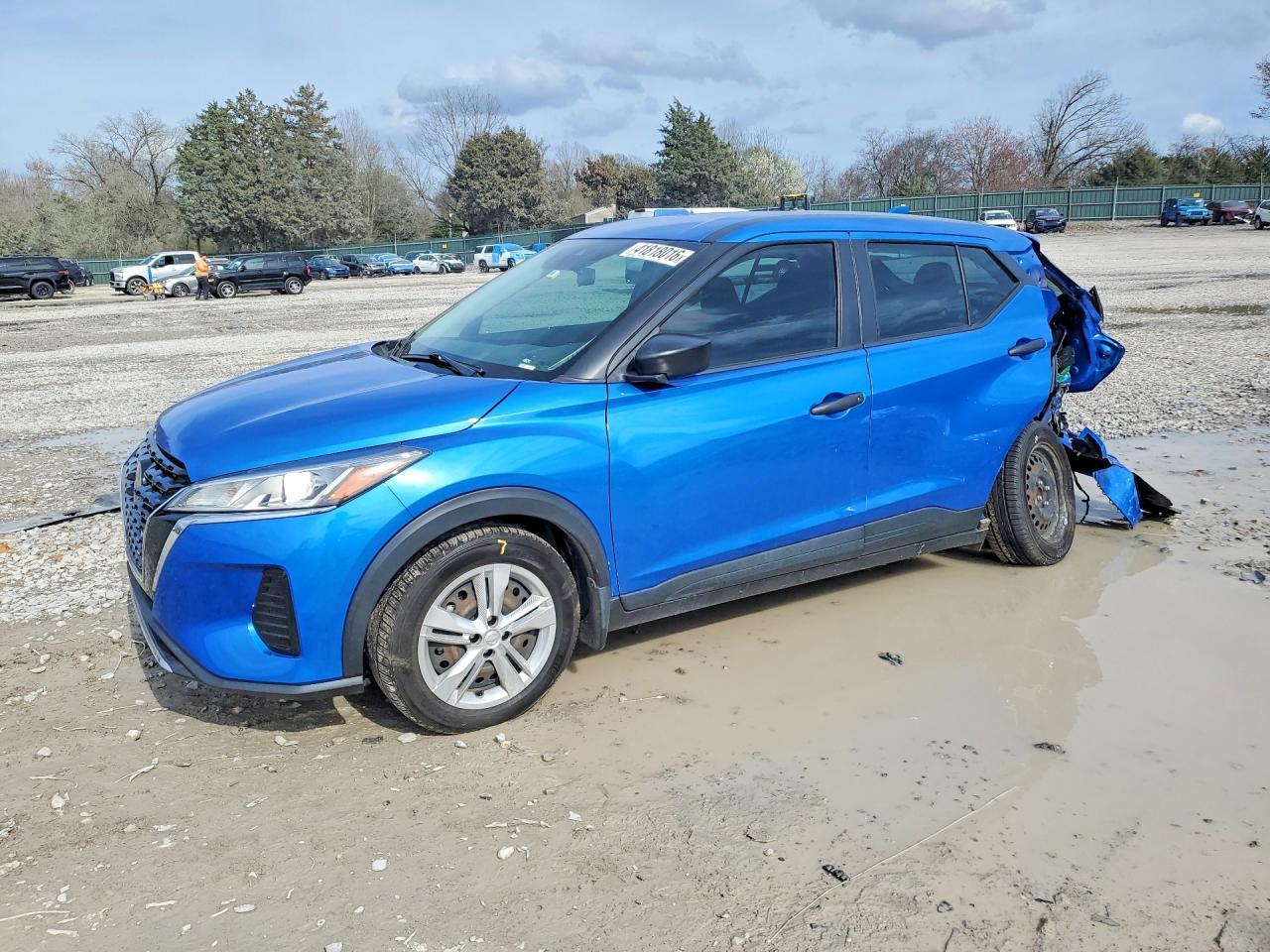 2021 Nissan Kicks S - zdjęcie główne