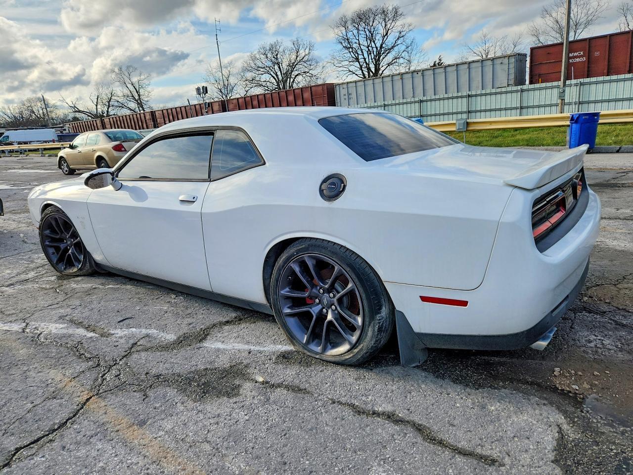 2017 Dodge Challenger R - zdjęcie 2