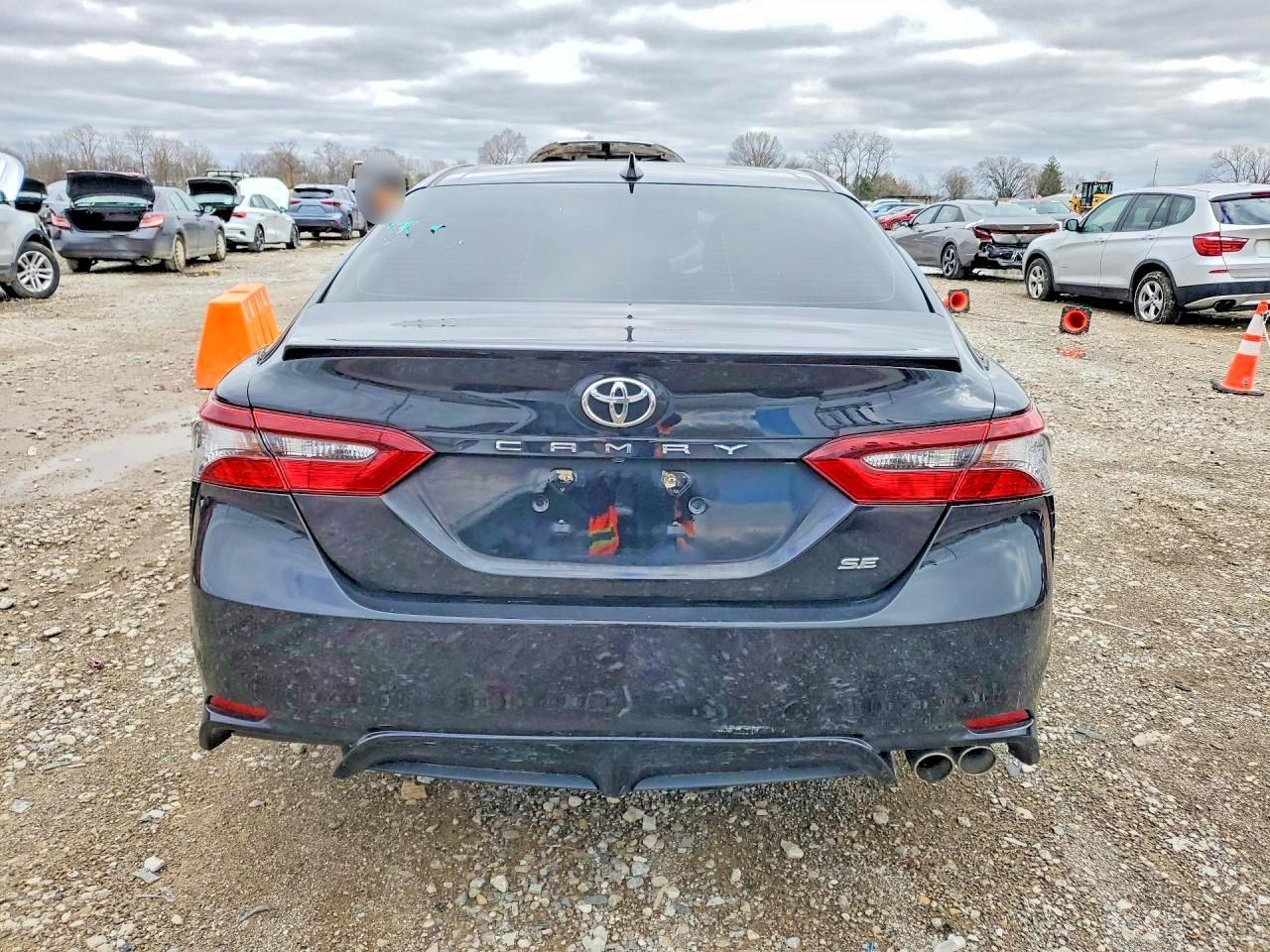 2022 Toyota Camry Se - zdjęcie 6