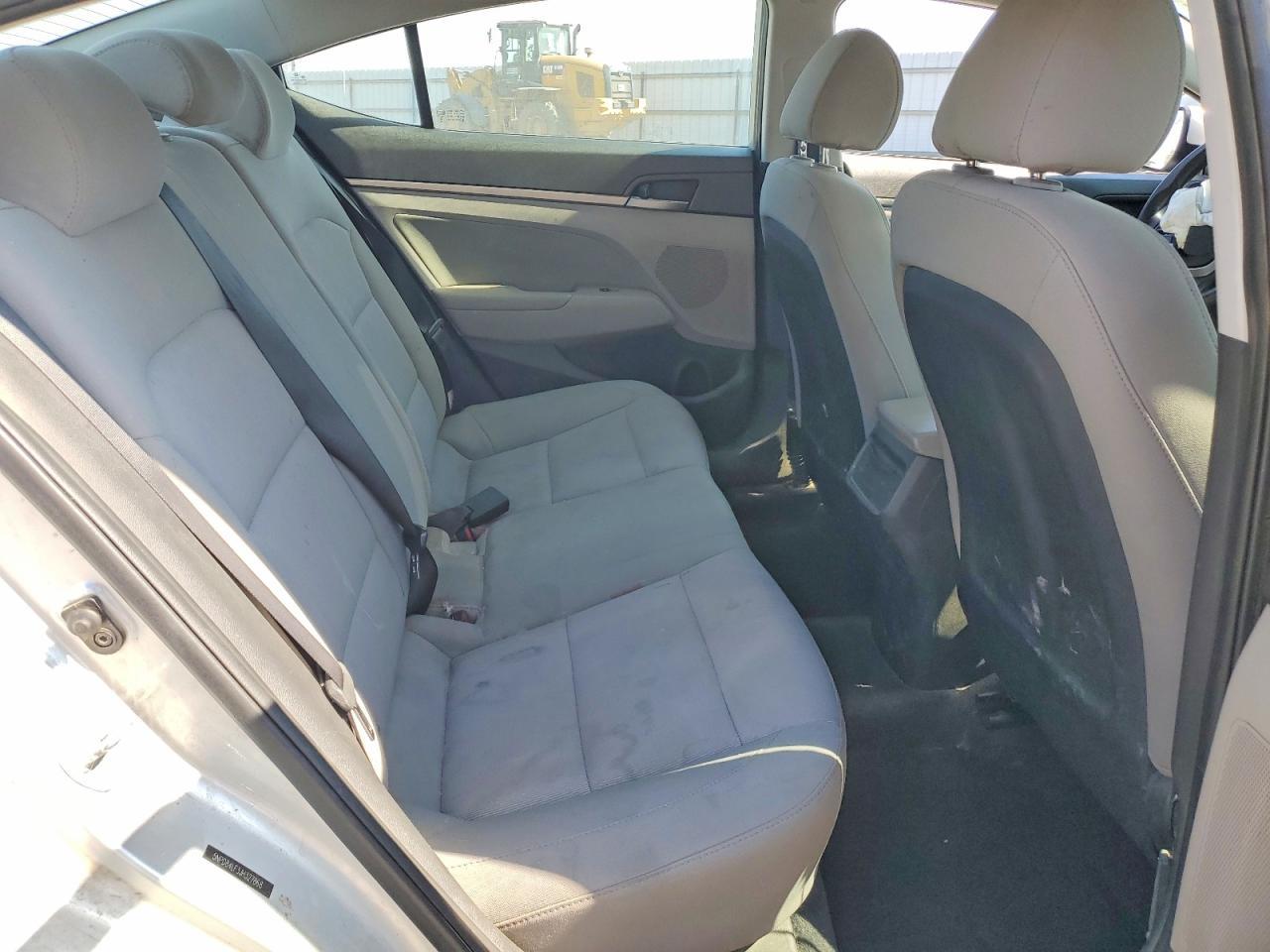 2018 Hyundai Elantra Sel - zdjęcie 10