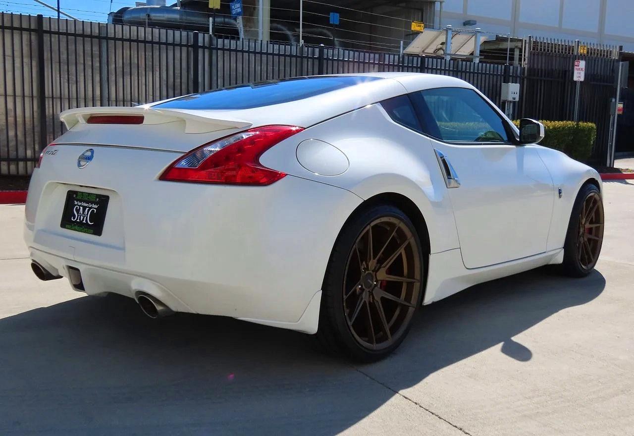 2017 Nissan 370Z Sport - zdjęcie 3