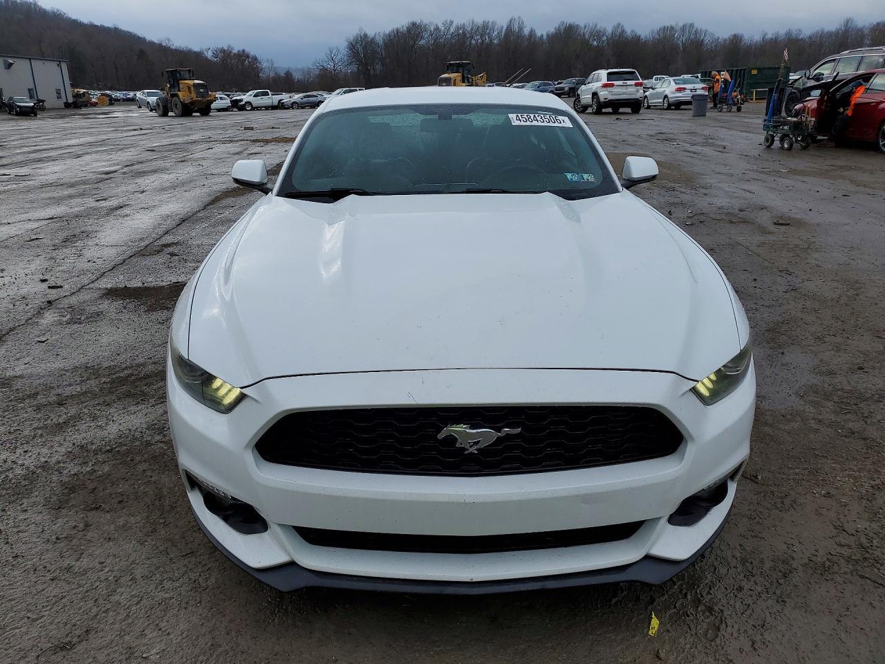 2016 Ford Mustang - zdjęcie 5