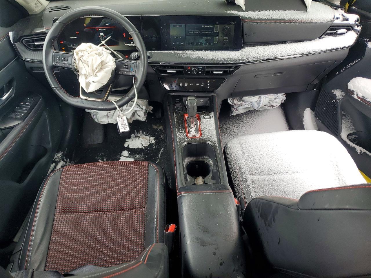 2025 Nissan Kicks Sr - zdjęcie 8