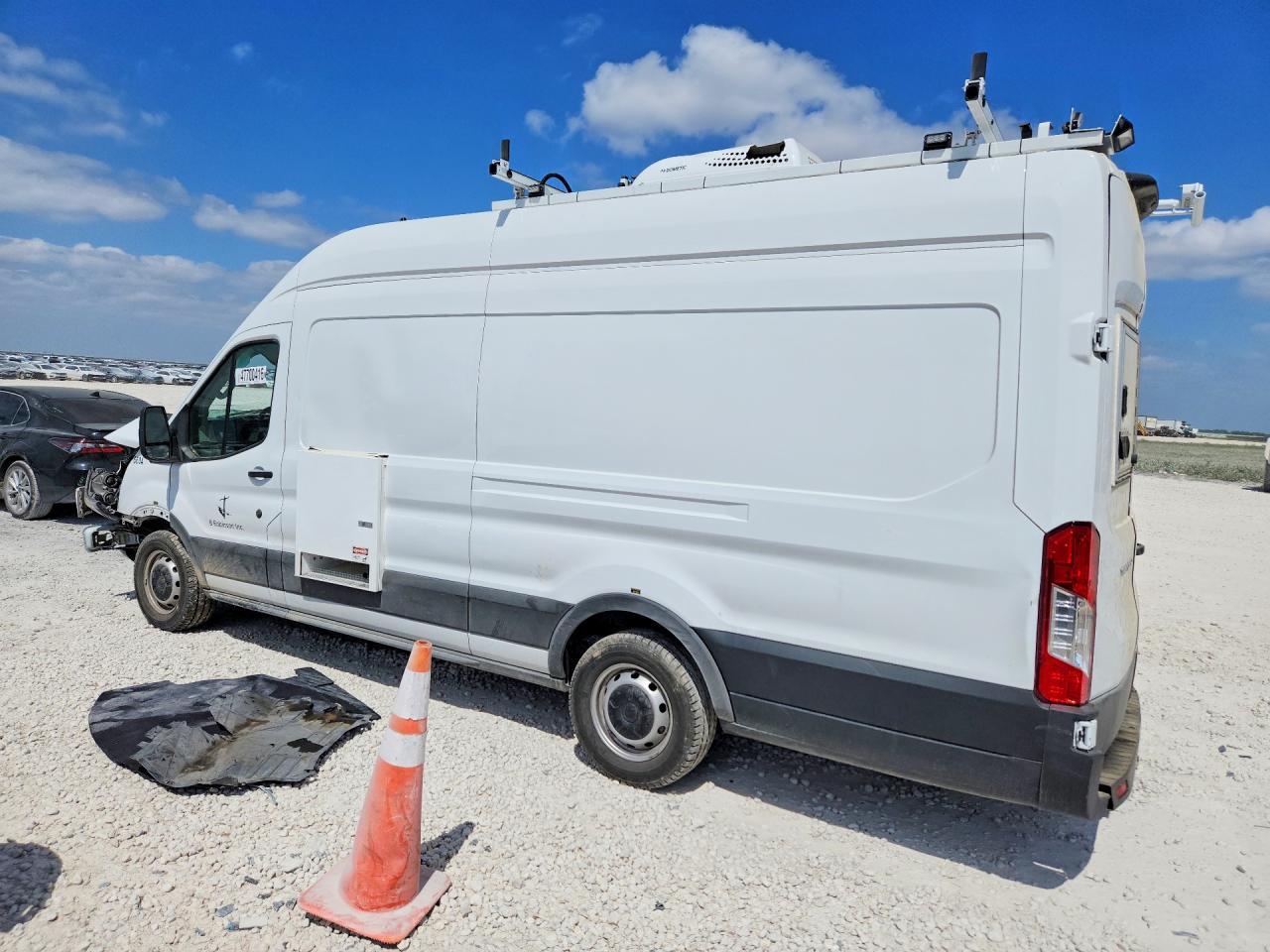 2023 Ford Transit - zdjęcie 2