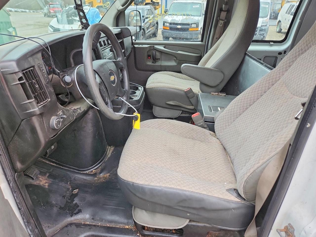 2014 Chevrolet Express G2500 - zdjęcie 7