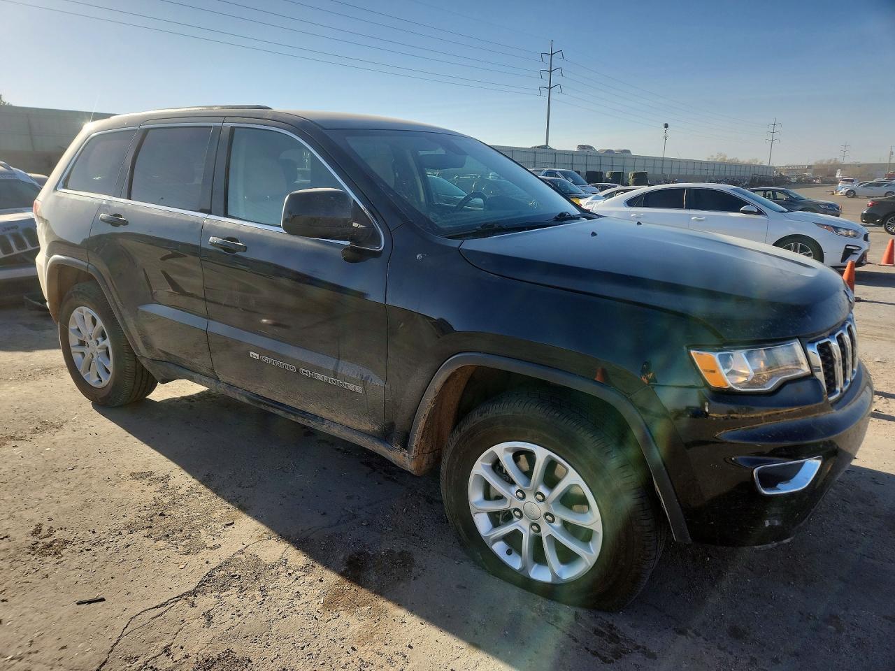 2022 Jeep Grand Cherokee Laredo E - zdjęcie 4
