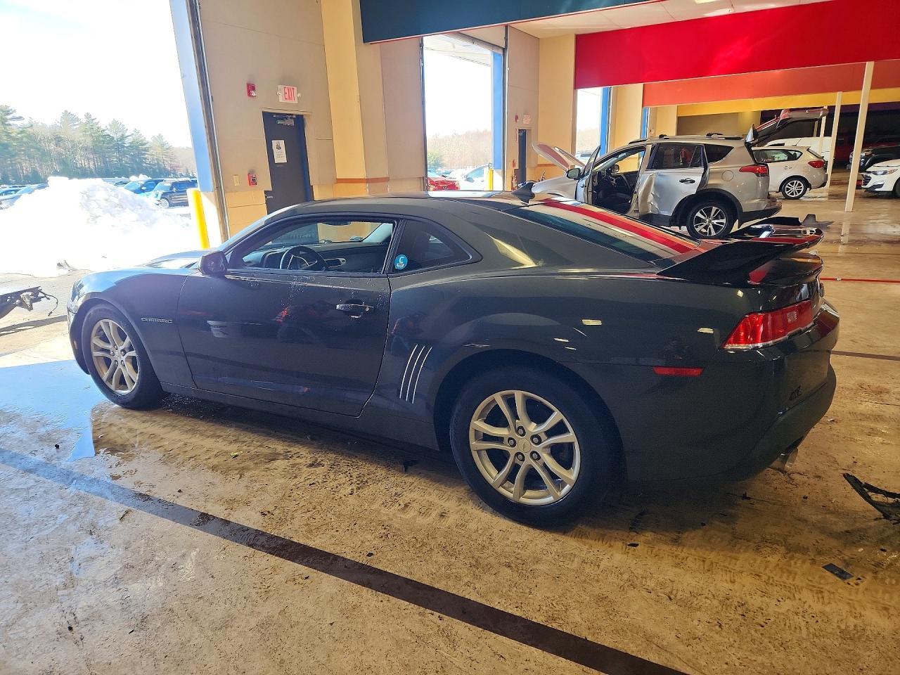 2015 Chevrolet Camaro Ls - zdjęcie 2