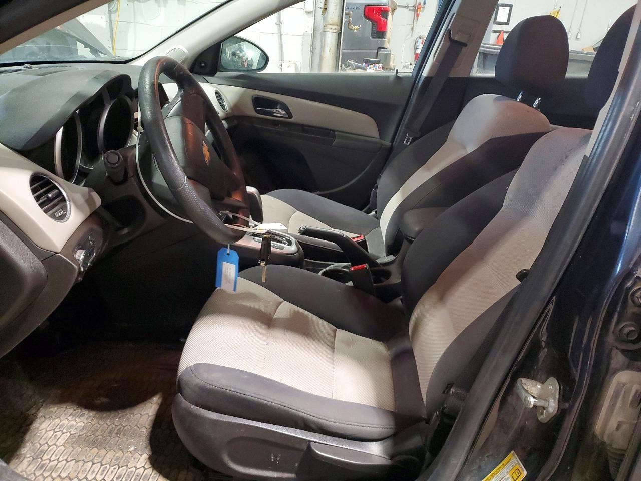 2014 Chevrolet Cruze Ls - zdjęcie 7