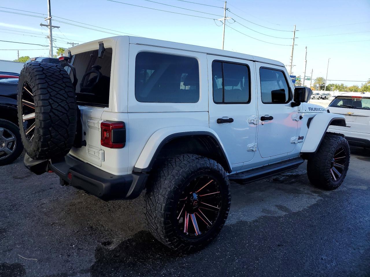 2018 Jeep Wrangler Unlimited Rubicon - zdjęcie 3