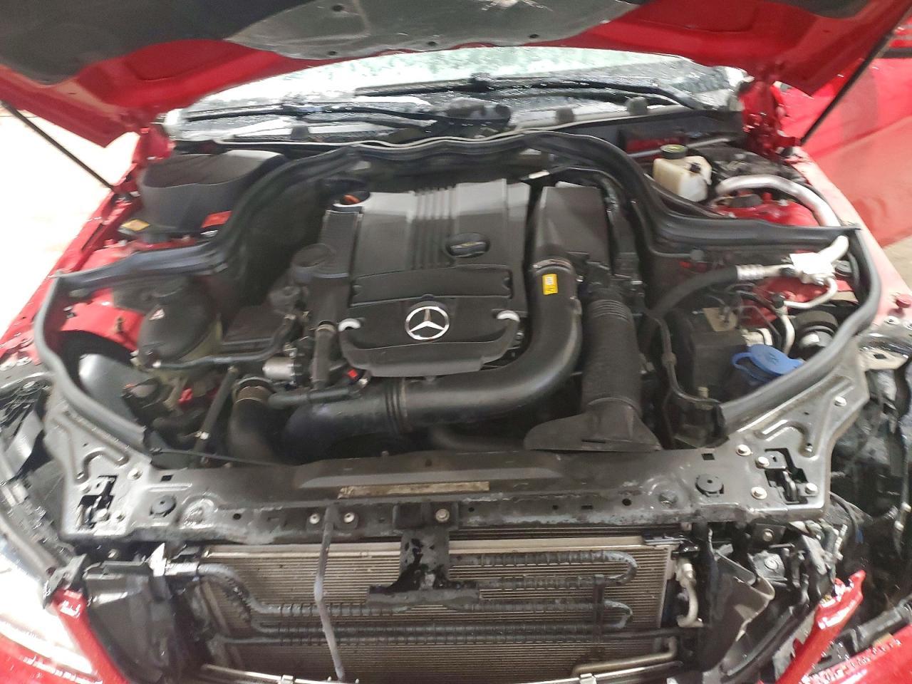 2013 Mercedes-Benz C 250 - zdjęcie 11
