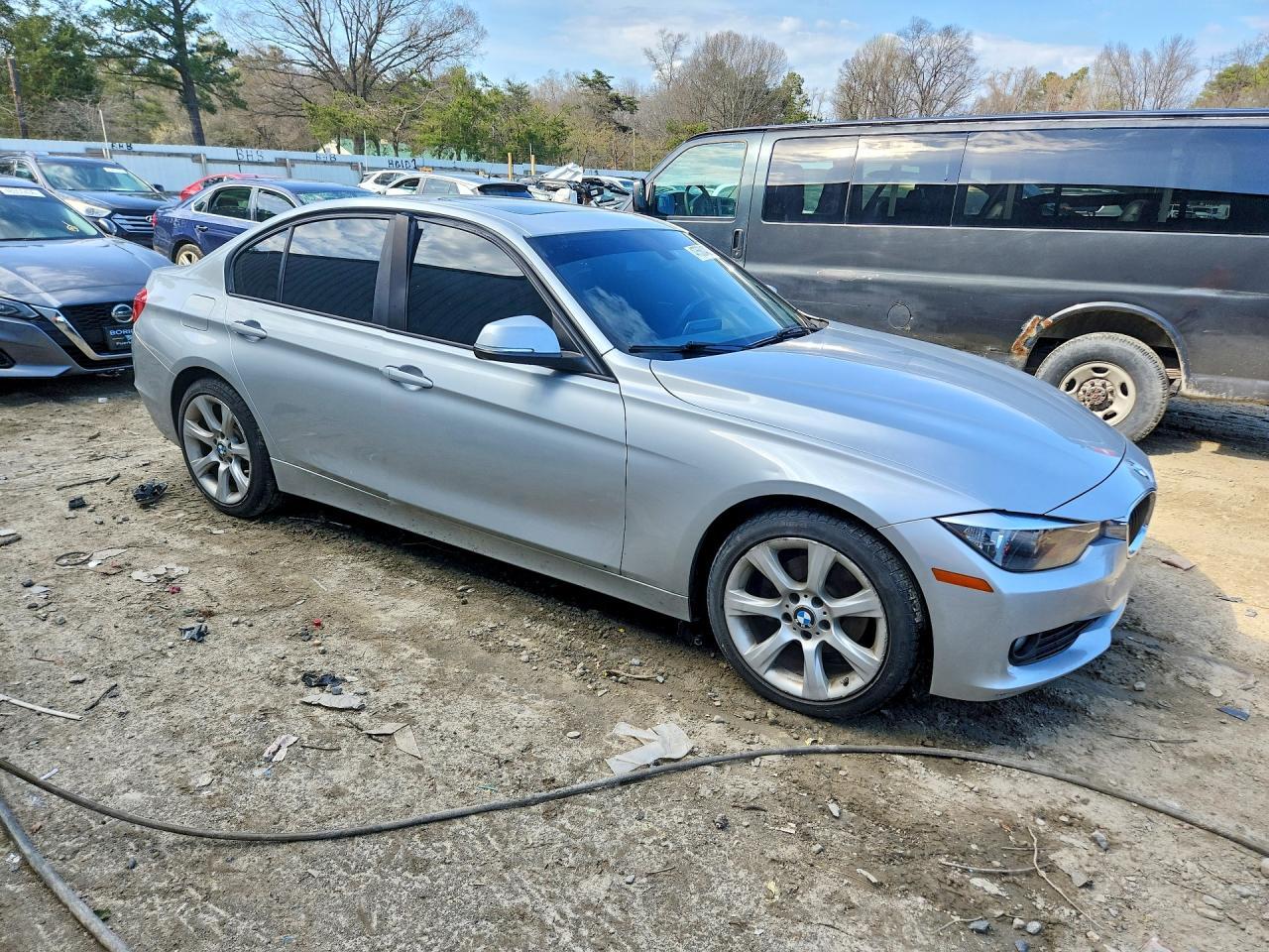 2013 BMW 320 I xDrive - zdjęcie 4