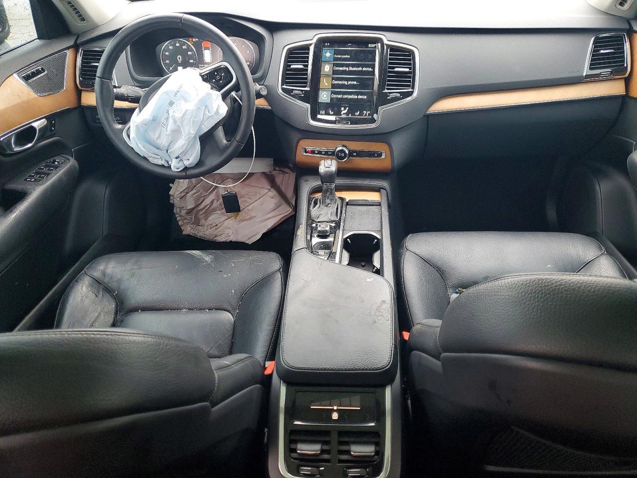 2022 Volv Xc90 T6 Momentum - zdjęcie 8
