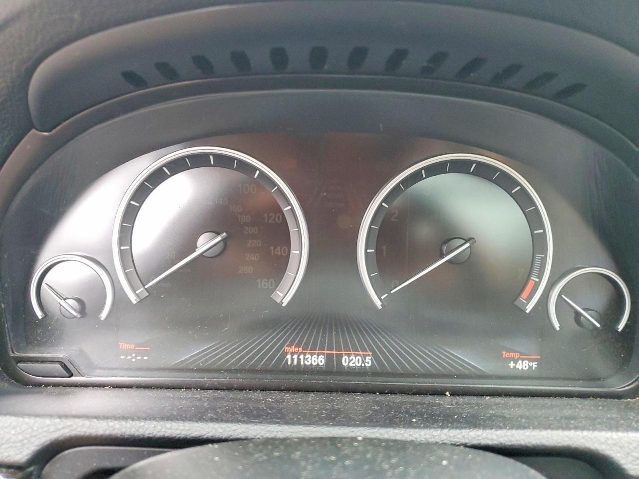 2013 BMW 550 Igt - zdjęcie 9