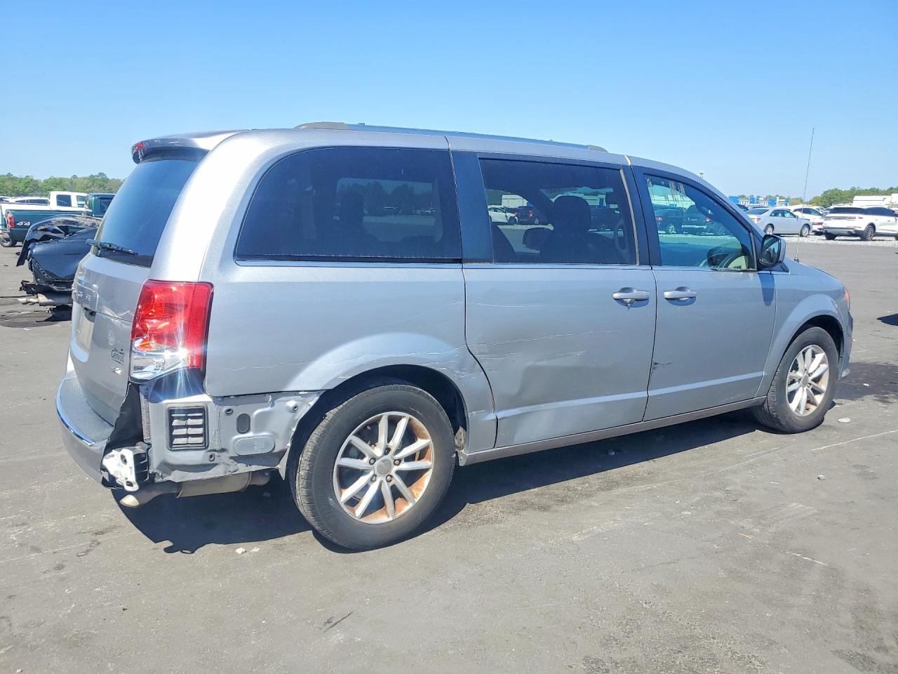 2019 Dodge Grand Caravan Sxt - zdjęcie 3