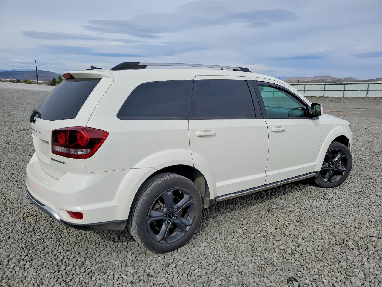 2018 Dodge Journey Crossroad - zdjęcie 3