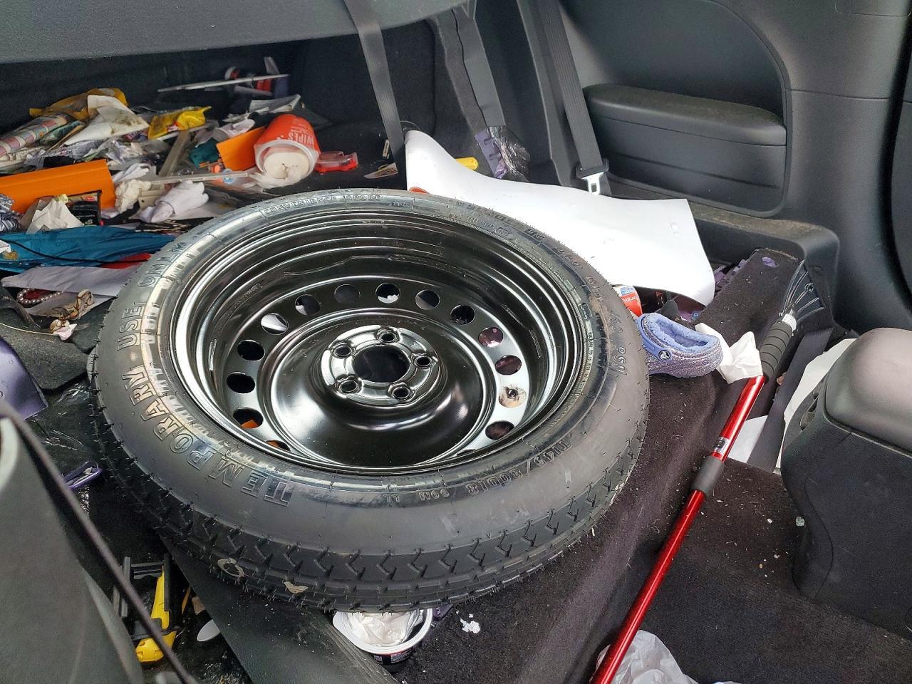 2016 Dodge Challenger R - zdjęcie 10