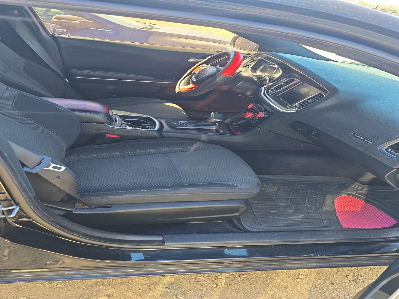 2015 Dodge Charger R - zdjęcie 5