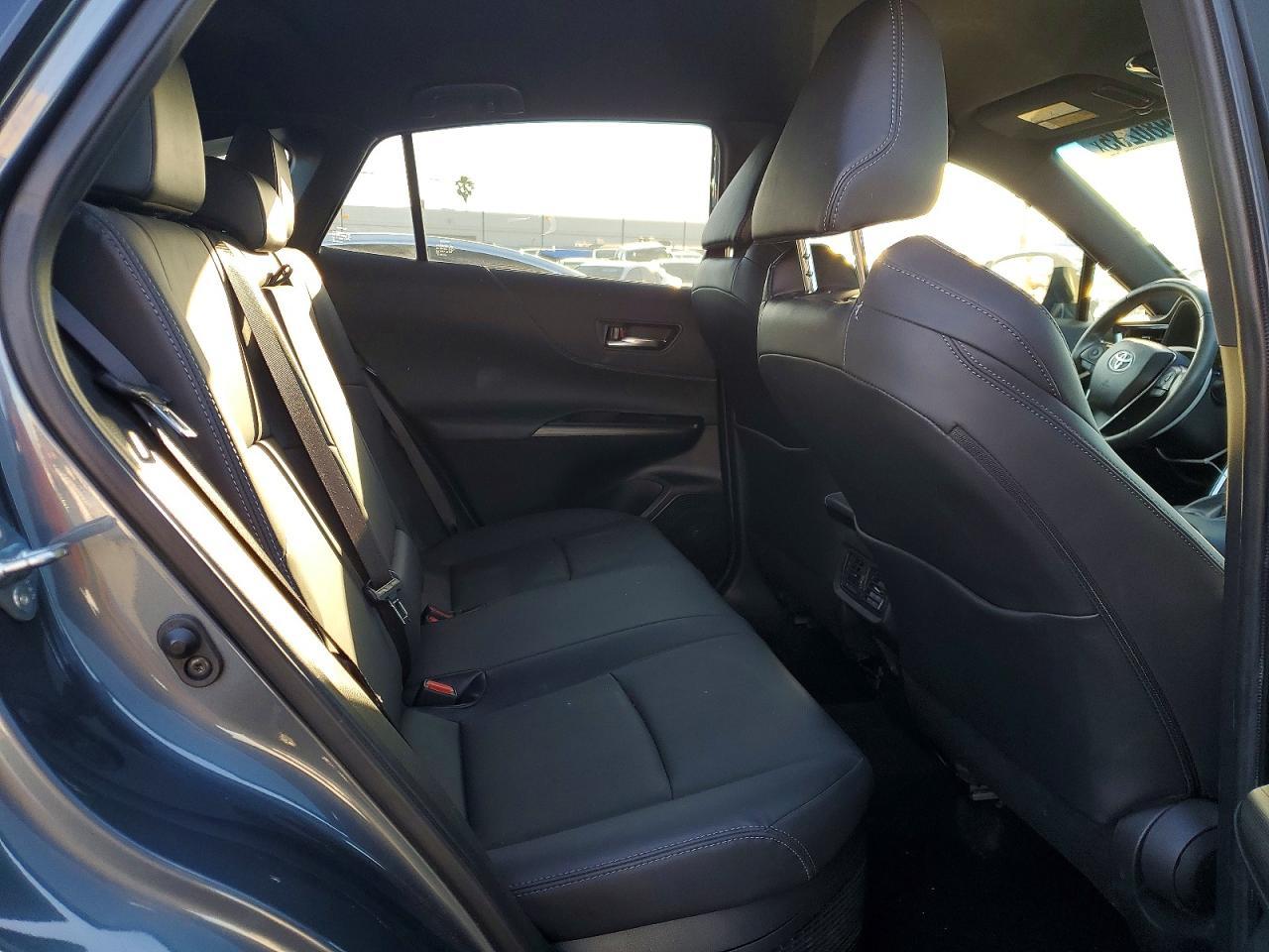 2022 Toyota Venza Xle - zdjęcie 11