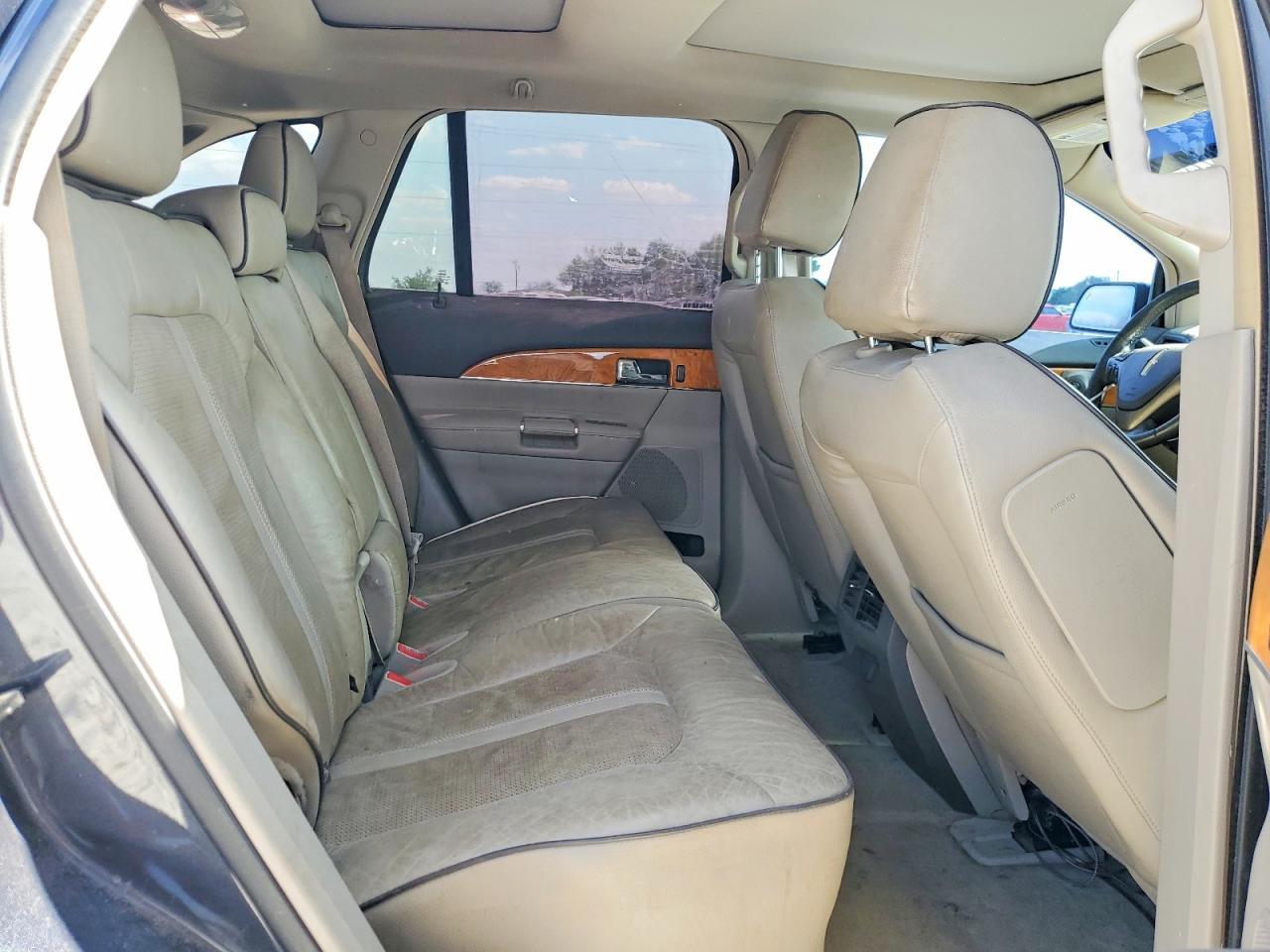 2014 Lincoln Townhouse Mkx - zdjęcie 11