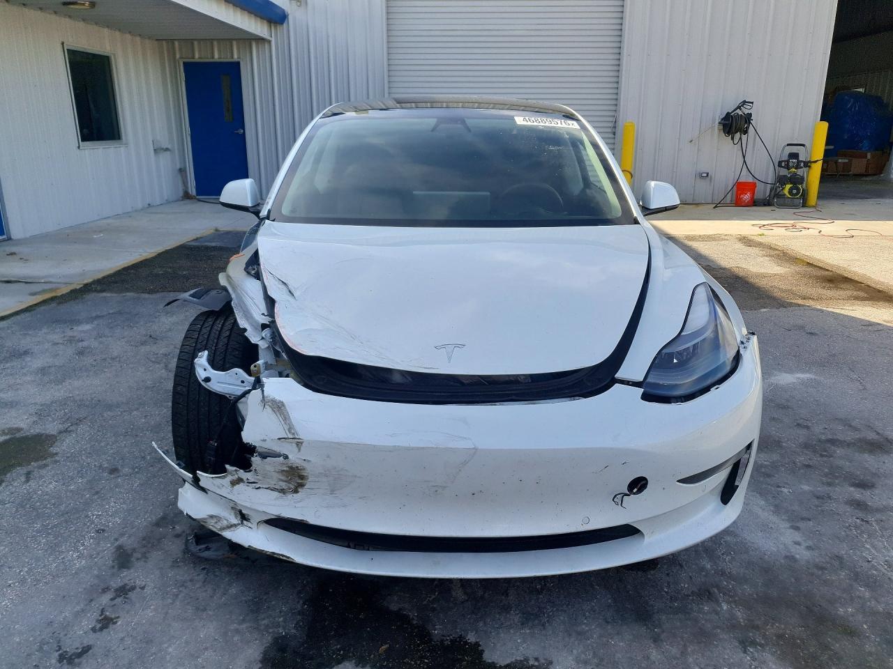 2022 Tesla Model 3 - zdjęcie 5
