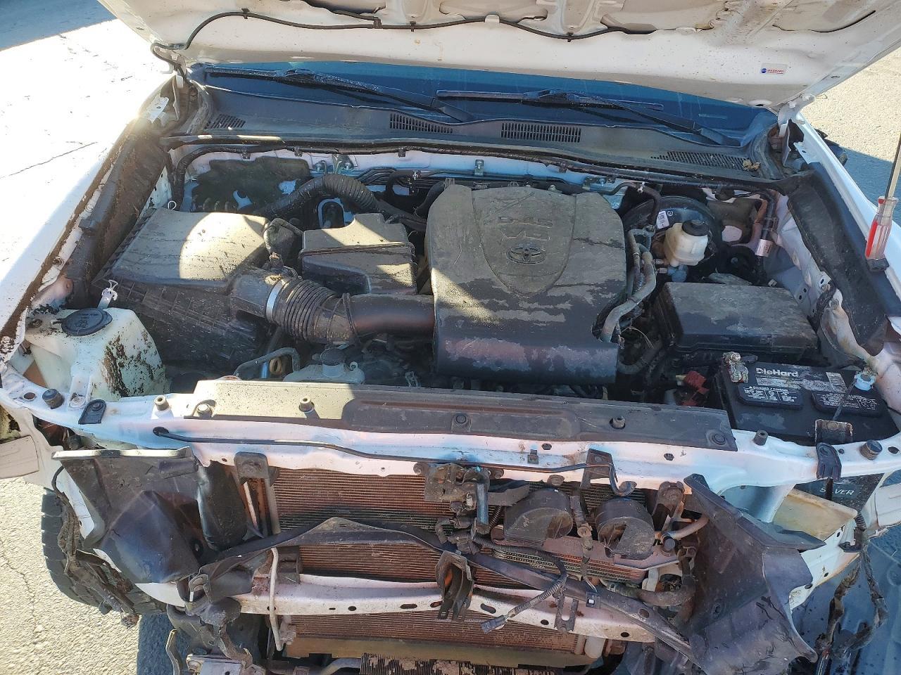 2020 Toyota Tacoma Sr V6 - zdjęcie 11