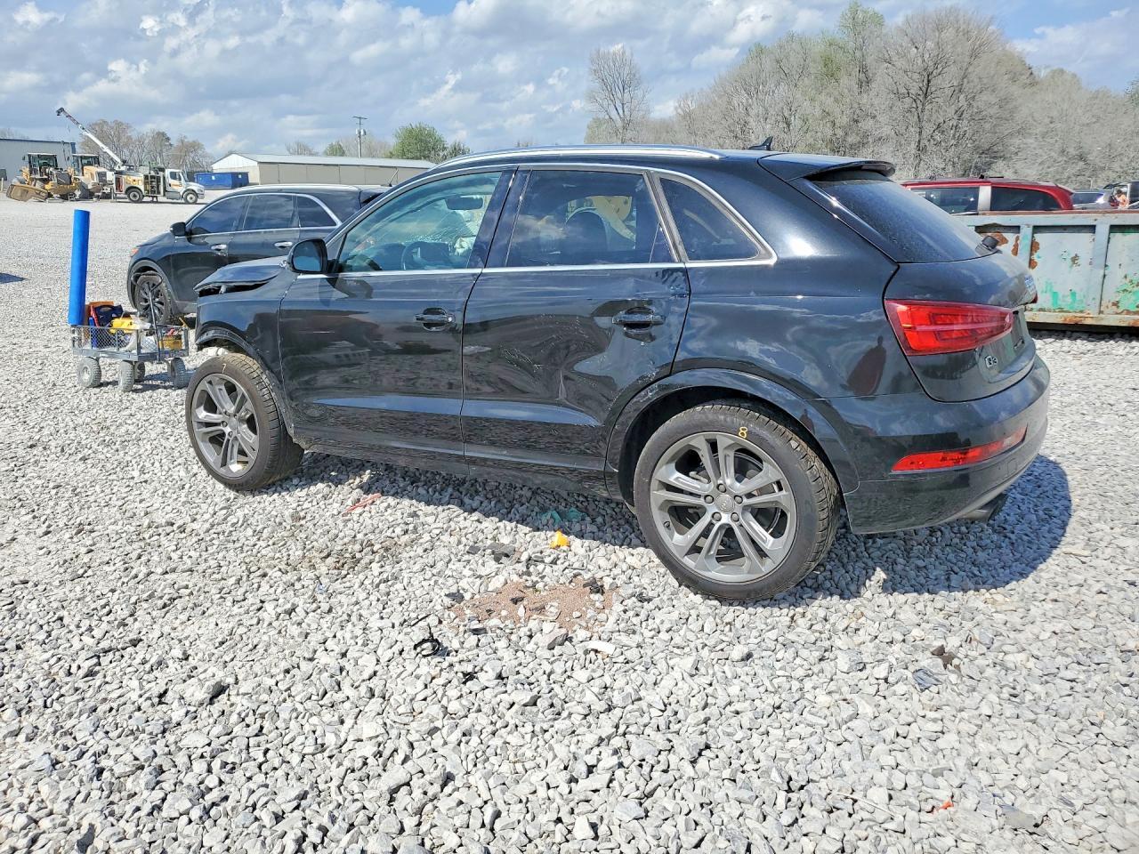 2016 Audi Q3 Premium Plus - zdjęcie 2