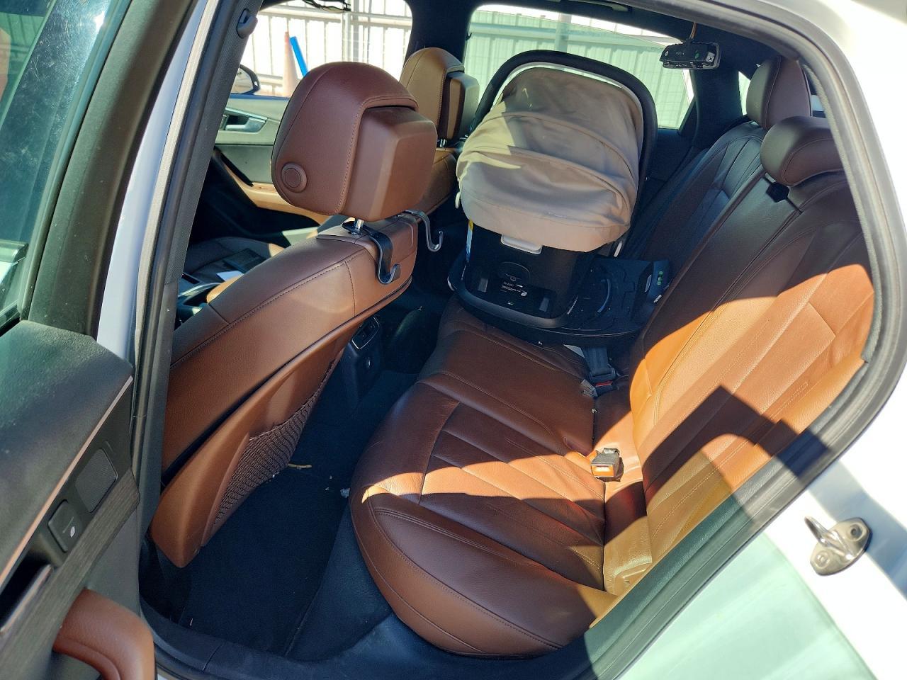 2018 Audi A4 Premium - zdjęcie 12