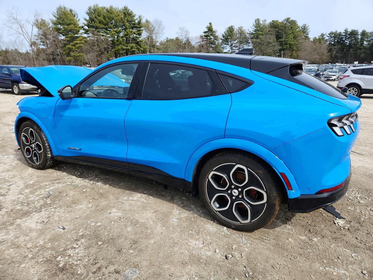 2022 Ford Mustang Mach-E Gt - zdjęcie 2
